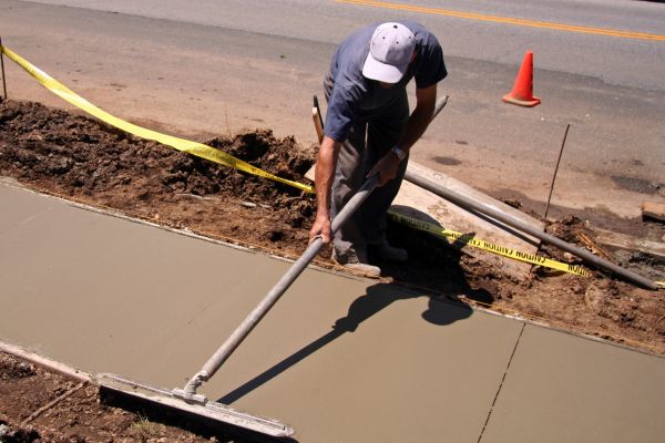Cost of Sidewalk Building in Roseville